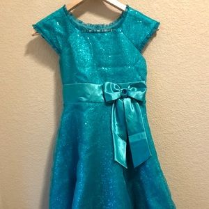 Beautiful Turquoise Girls Dress!